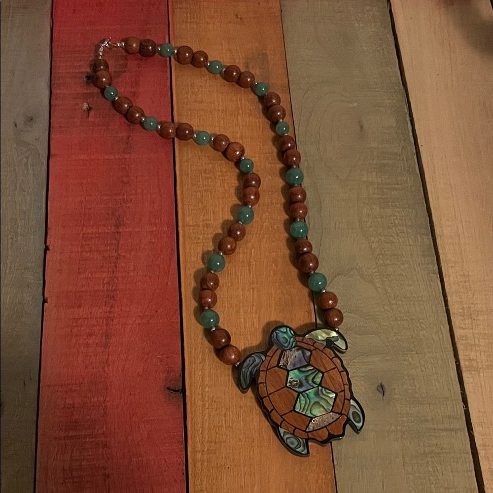 Lee Sands Mop Turtle Pendant Necklace